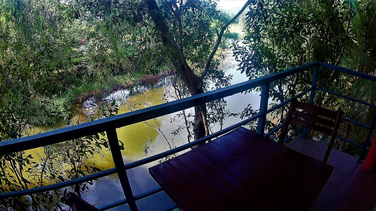 Riverside Ban Cho Lae Exterior photo